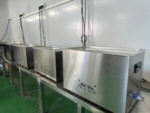 Commercial adjustable frequency ultrasonic cleaner for laboratory and school use