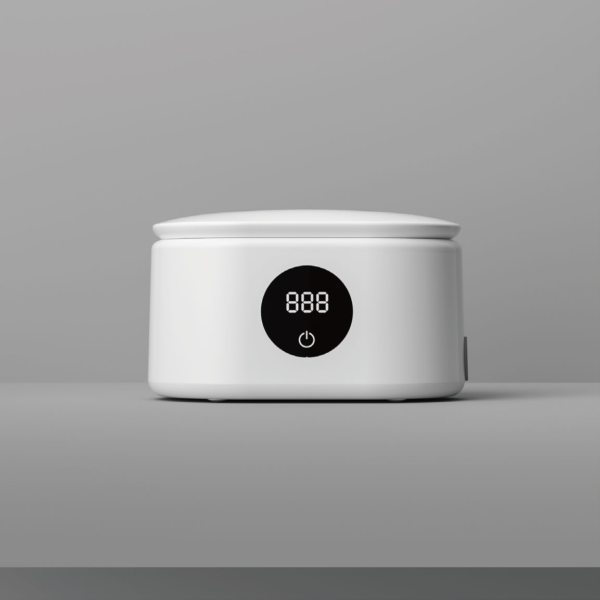 M9B3601 Digital Home Ultrasonic Cleaner M9B3601 white digital home ultrasonic cleaner front view