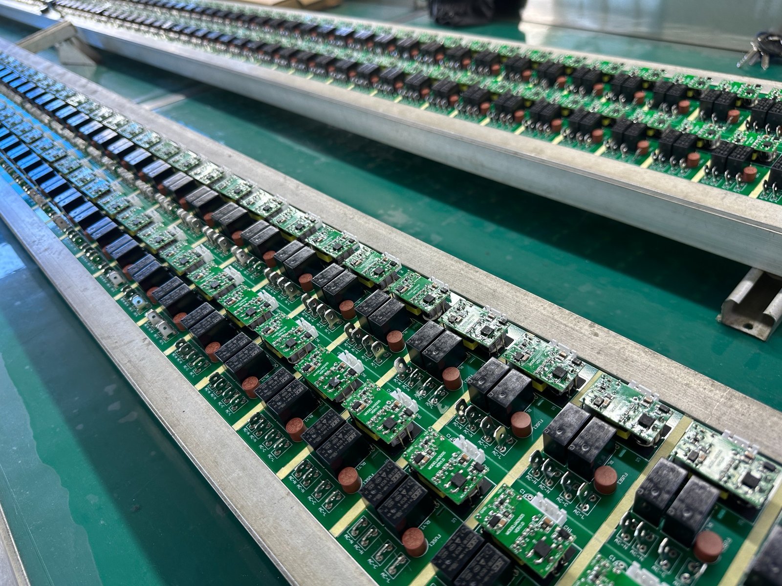 Ultrasonic cleaner PCB control system testing on production line