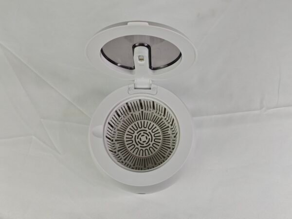 GT-M4 compact ultrasonic cleaner open lid interior