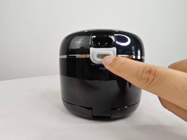 M9C3202 retainer cleaner with easy one-touch operation