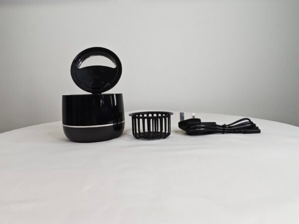 M9C3202 retainer cleaner with removable basket and power adapter